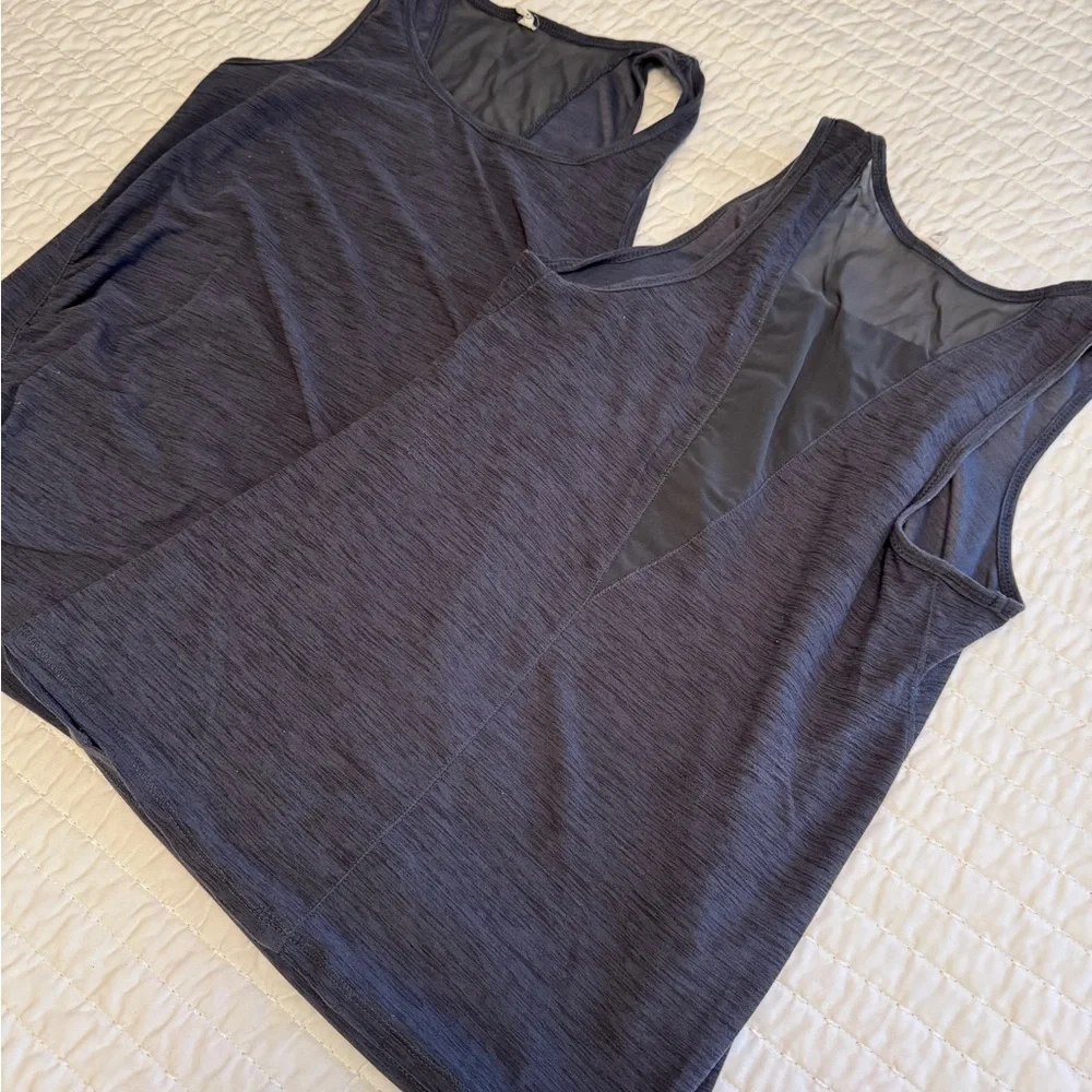 Maternity Athletic Tank Top Bundle - Small - Picture 6 of 6